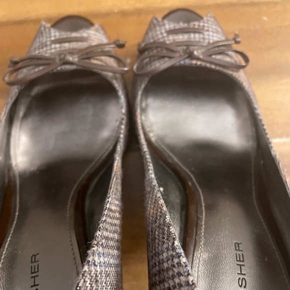 Marc Fisher 'Vica' Peep Hole Platform Pumps - Brown Patent Leather and Plaid - 7 - Picture 3 of 11